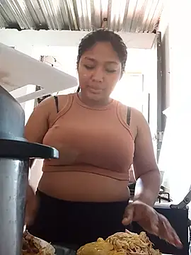 MoonMua online show from July 14, 6:12 pm