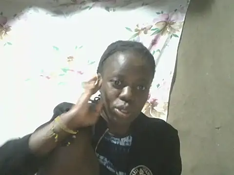 Prettyboo00 online show from June 10, 6:50 pm