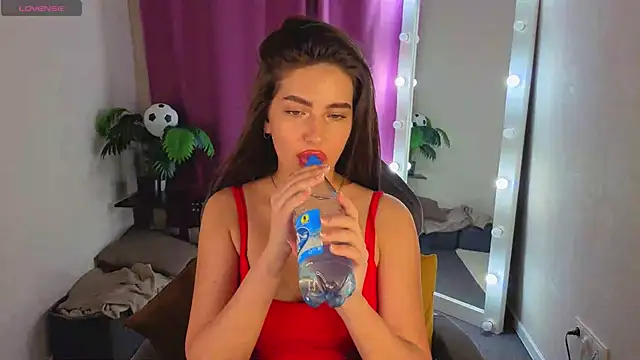 Bella  Kallen online show from June 23, 9:29 am