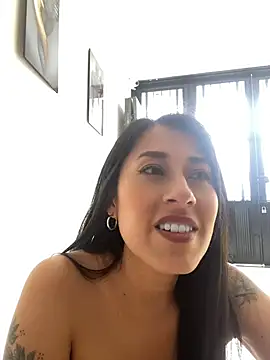 ELY FE  online show from July 6, 3:03 pm