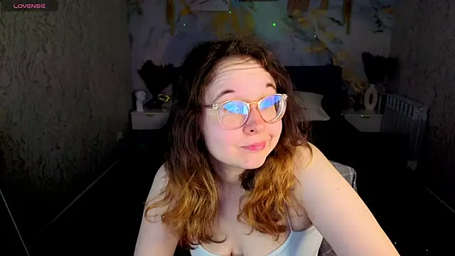 Aleks-casterrr online show from June 19, 5:49 pm