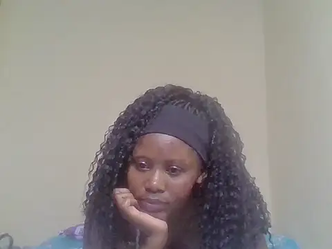 cute bee online show from July 19, 11:29 pm