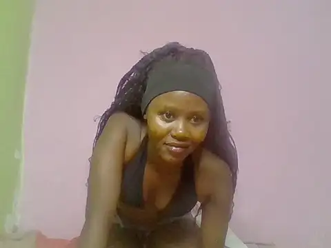 cute bee online show from June 24, 8:08 pm