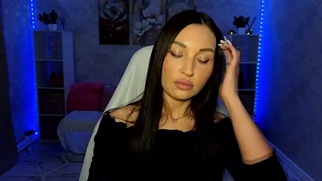 NikoleMills online show from July 8, 7:32 am