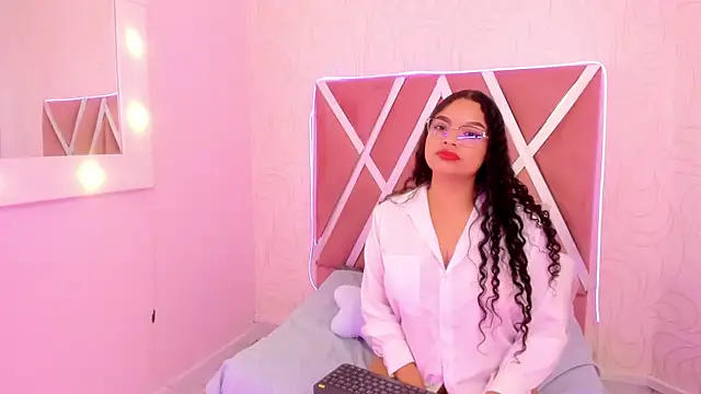 natalyy rose online show from August 3, 8:47 pm