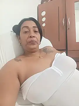 candelahot10 online show from July 17, 2:21 pm