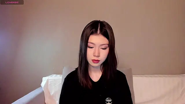 KiraSilkRabbit online show from June 20, 12:41 pm