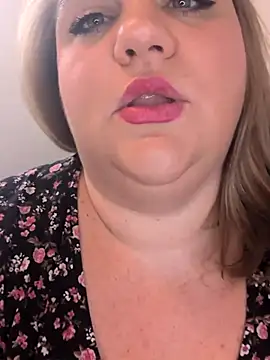 Jonesinjil online show from July 28, 5:24 pm