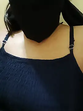 cute-Avni-20 online show from June 11, 3:31 pm