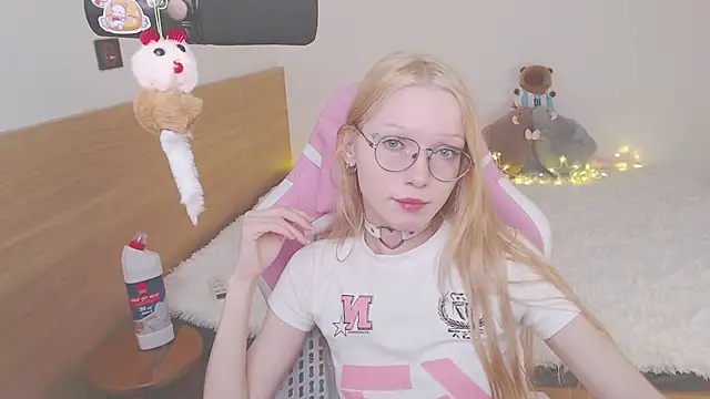 blush online show from July 11, 2:17 pm