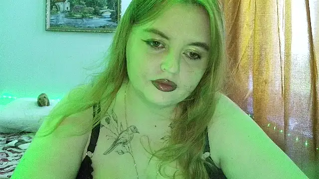 Nicole Jess online show from July 2, 6:41 am