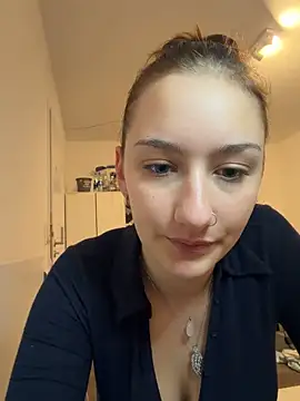 Violet Velvet online show from June 14, 8:31 pm