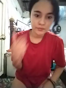 Kittyytinaa online show from August 5, 3:02 am