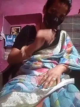 Desi madamm online show from July 29, 5:13 pm