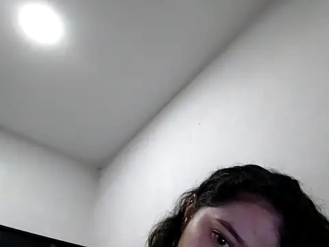 aisha duque  online show from July 25, 11:45 pm