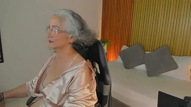 catalina villan online show from June 30, 7:24 pm