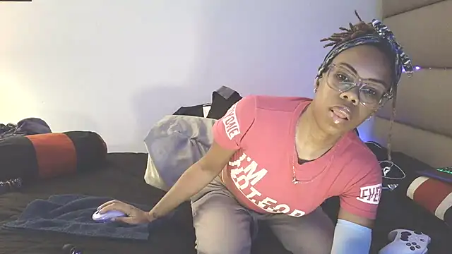 Opal Rainbow online show from April 4, 11:36 pm