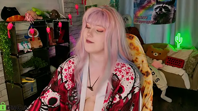 Candy-yeah online show from July 17, 1:21 am