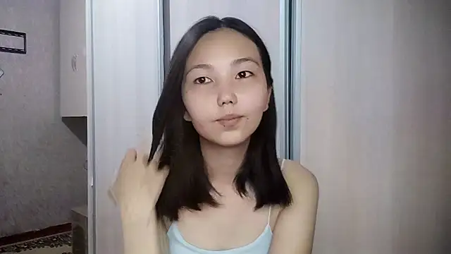 SusieSkepple online show from July 5, 1:06 pm