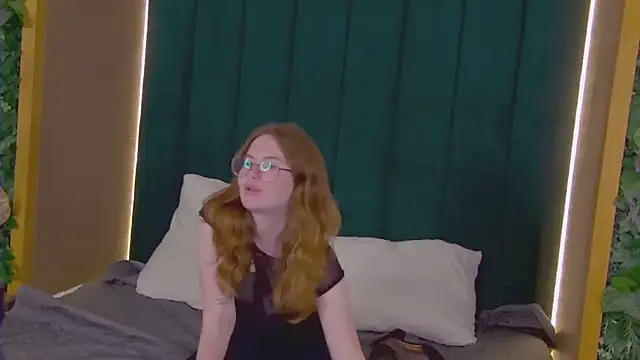 ClaireFlowers online show from July 30, 4:41 pm