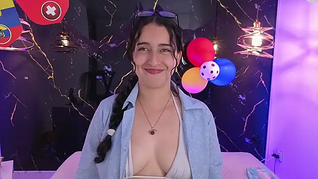 ZoeBlissX online show from July 9, 11:45 am