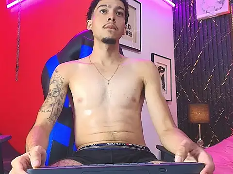 thiago preston online show from June 25, 9:27 pm