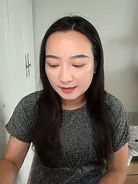 yumo77 online show from June 24, 5:06 am