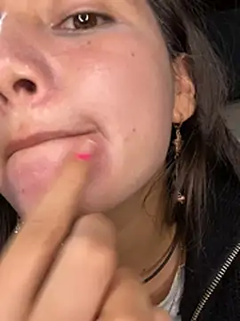 Julia valentina online show from July 16, 4:17 am