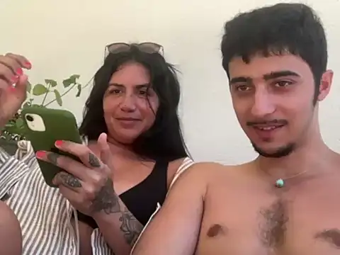 Lotuscouple1234 online show from June 18, 4:12 pm