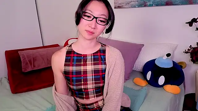 MySweetSofie online show from April 5, 2:54 am