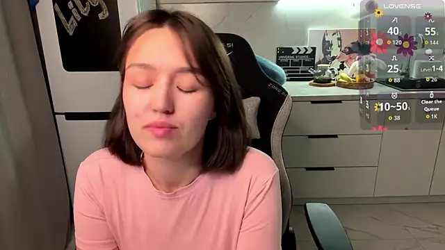 LilyPopss online show from June 20, 7:28 pm