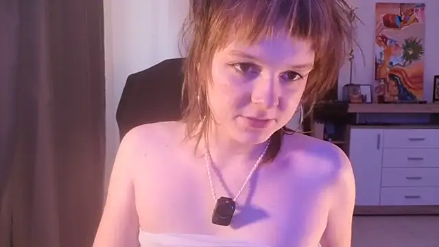 DustiZuchowski online show from June 22, 9:06 am