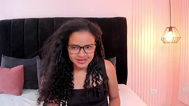 estefa rose online show from July 14, 4:33 pm