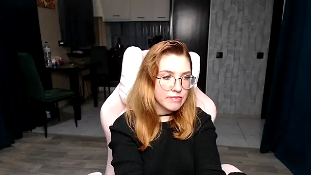 Reginasmilee online show from November 6, 2:50 am