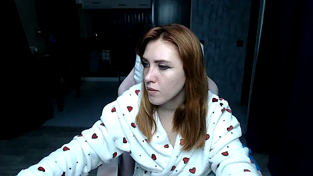 Snapshot of Reginasmilee chatting on October 20, 3:31 am Reginasmilee online show from October 20, 3:31 am