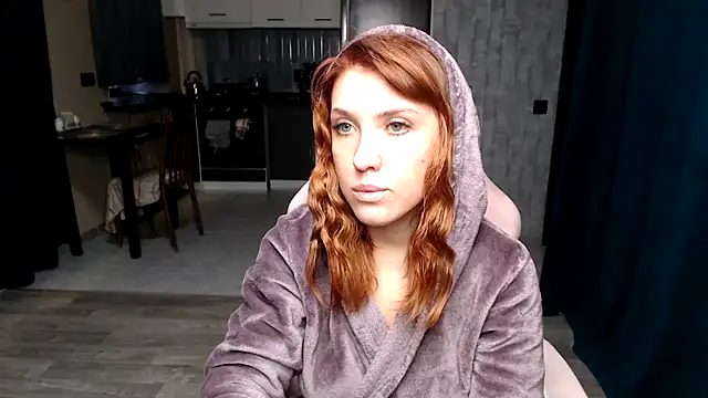 Snapshot of Reginasmilee chatting on October 2, 4:28 am Reginasmilee online show from October 2, 4:28 am