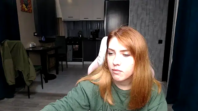 Snapshot of Reginasmilee chatting on November 2, 1:20 am Reginasmilee online show from November 2, 1:20 am