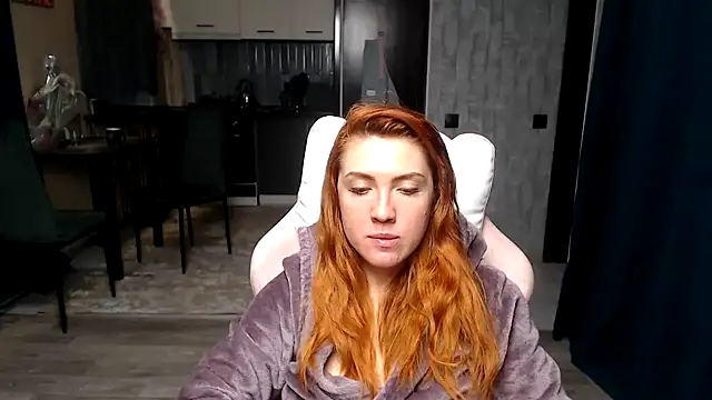 Reginasmilee online show from April 8, 5:20 am