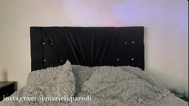 Parodi7 online show from August 8, 11:35 pm