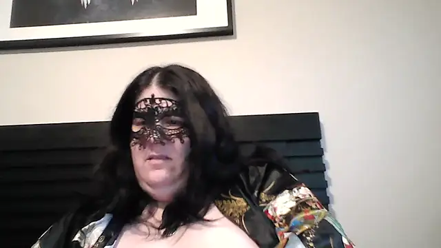 RavenRunee online show from July 13, 2:23 am