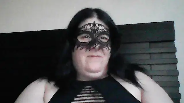 RavenRunee online show from July 3, 2:39 am