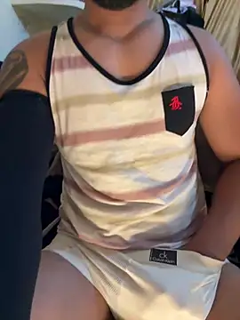 indian Hunk online show from July 23, 9:23 pm