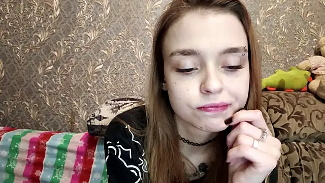 CUTE1KITTY online show from June 29, 7:13 pm