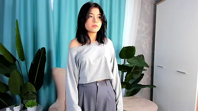 Alisa Glow online show from July 1, 7:30 am
