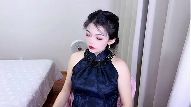 u8u8u online show from July 10, 5:02 pm