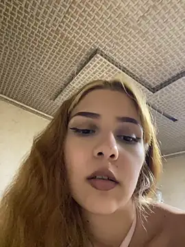 amandablonde49 online show from July 9, 10:11 pm