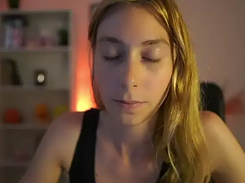 RachelMoore18 online show from July 15, 1:27 pm