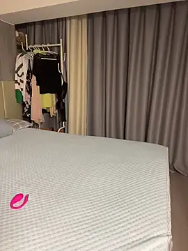 si-si-love online show from July 15, 2:49 am