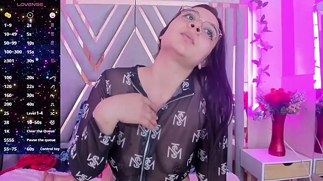 camila robira online show from July 11, 2:06 pm