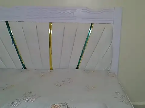 Petiteblossom online show from July 11, 8:14 am